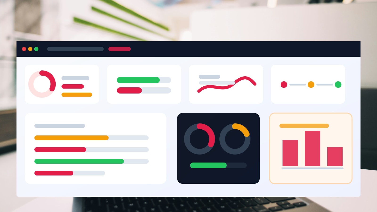 Layar laptop menampilkan dashboard audit website dengan grafik performa, alur CTA, risiko SEO, dan tracking lead sebelum redesign.